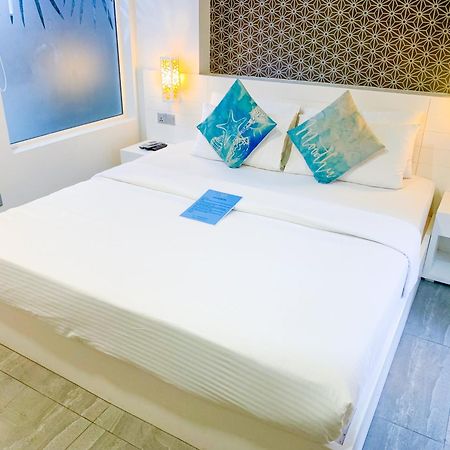Velana Beach Hotel Maldives Маафуши Экстерьер фото