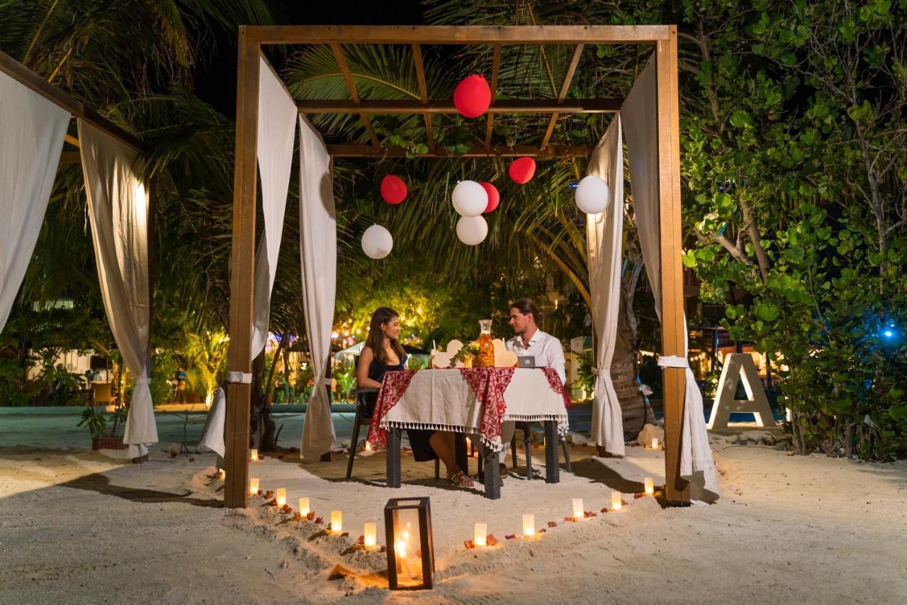 Velana Beach Hotel Maldives Маафуши Экстерьер фото